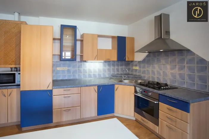 Prodej bytu 4+kk, Karlovy Vary, Sokolovská, 95 m2