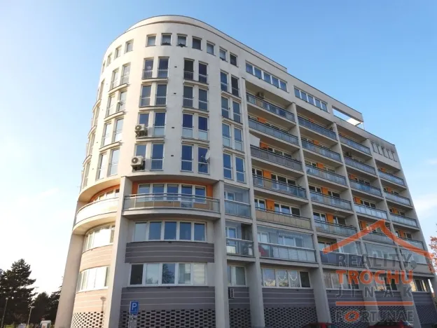 Pronájem bytu 1+kk, Hradec Králové, Palachova, 36 m2