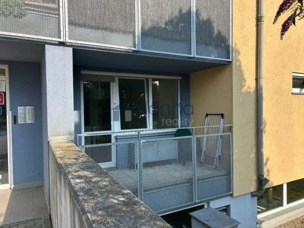 Pronájem bytu 1+kk, Praha, U Hostavického potoka, 36 m2