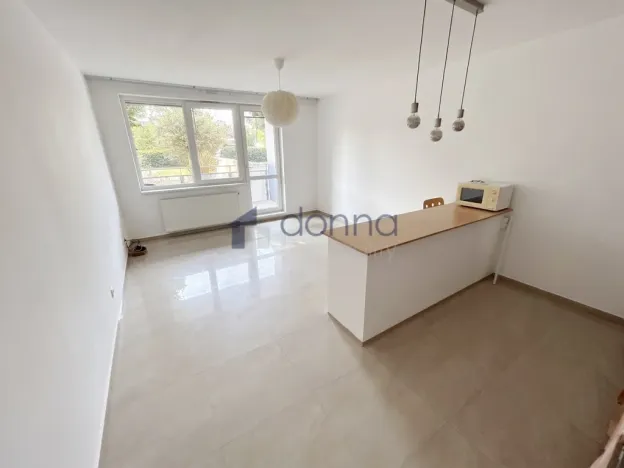 Pronájem bytu 1+kk, Praha, U Hostavického potoka, 36 m2