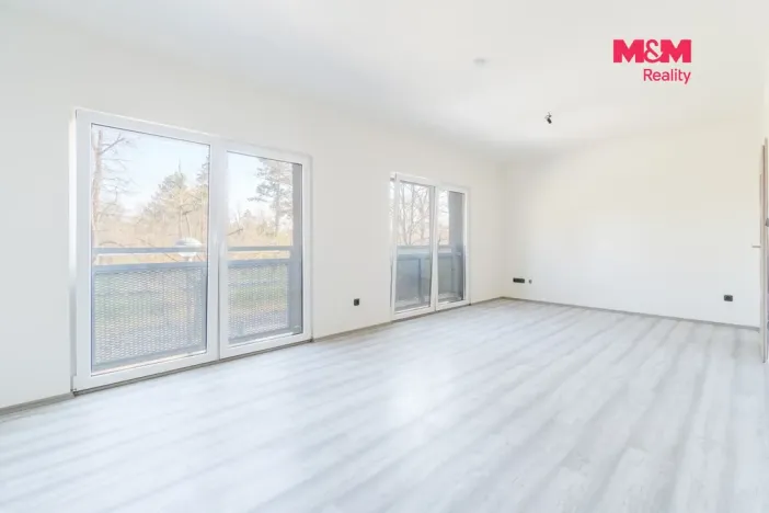 Pronájem bytu 1+kk, Poděbrady - Poděbrady II, Na Valech, 43 m2