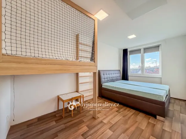 Pronájem bytu 2+kk, Znojmo, Jugoslávská, 40 m2