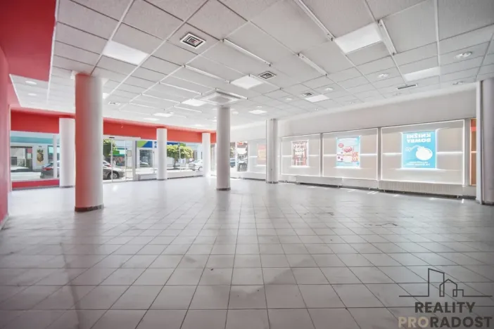 Pronájem obchodního prostoru, Pardubice - Zelené Předměstí, 17. listopadu, 250 m2