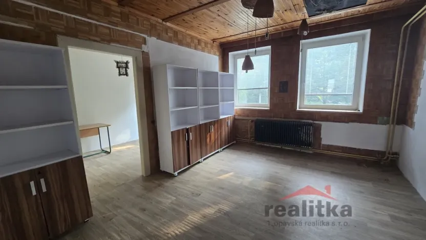 Prodej bytu 4+1, Opava - Předměstí, Dostojevského, 92 m2