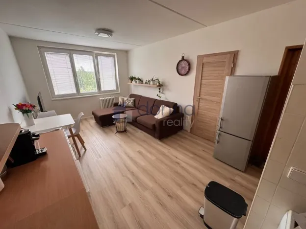 Pronájem bytu 2+kk, Praha, Levského, 41 m2
