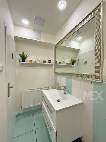 Prodej obchodního prostoru, Praha - Žižkov, Husitská, 89 m2