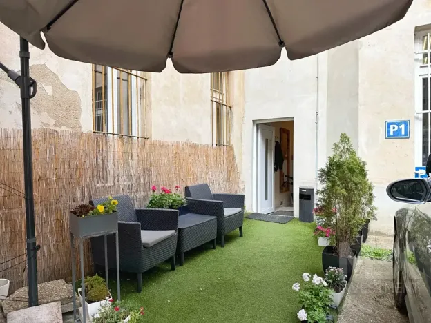 Prodej obchodního prostoru, Praha - Žižkov, Husitská, 89 m2