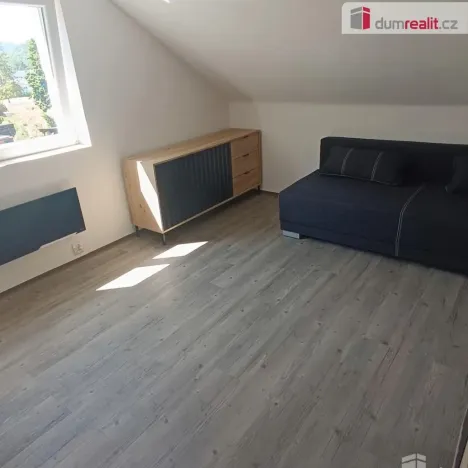 Pronájem bytu 1+kk, Benešov nad Ploučnicí, Nádražní, 18 m2