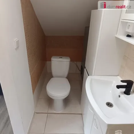 Pronájem bytu 1+kk, Benešov nad Ploučnicí, Nádražní, 18 m2