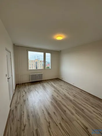 Pronájem bytu 1+1, Chomutov, 17. listopadu, 35 m2