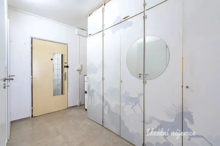 Pronájem bytu 2+kk, Praha, Jablonecká, 40 m2