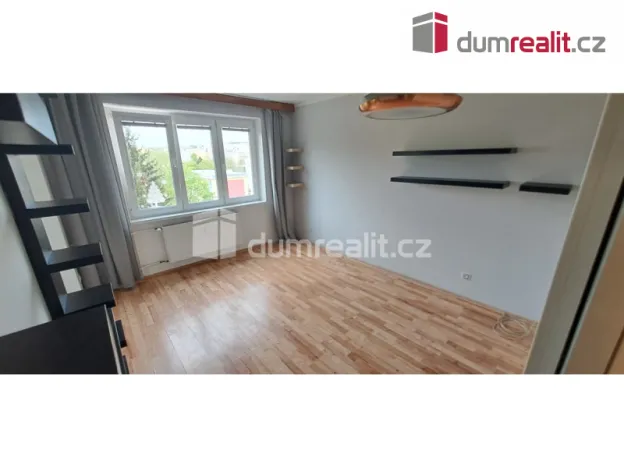 Pronájem bytu 2+kk, Praha - Břevnov, Pod Královkou, 50 m2