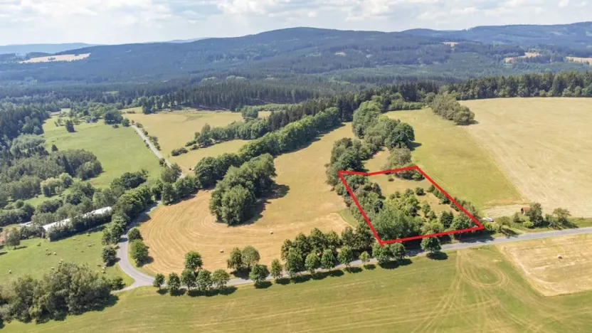 Prodej pozemku pro bydlení, Strašín - Maleč, 4306 m2
