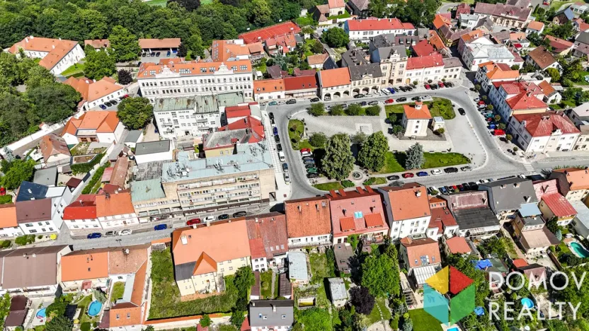 Prodej ubytování, Benátky nad Jizerou - Benátky nad Jizerou I, Husovo náměstí, 280 m2