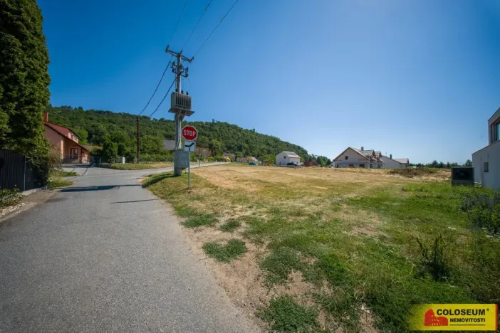 Prodej pozemku pro bydlení, Nemojany, 1251 m2
