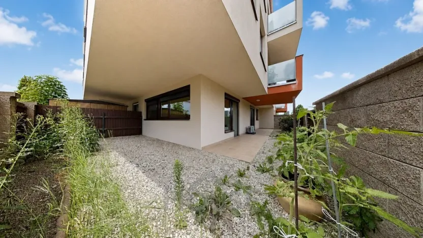 Prodej bytu 2+kk, Praha - Dolní Chabry, 52 m2