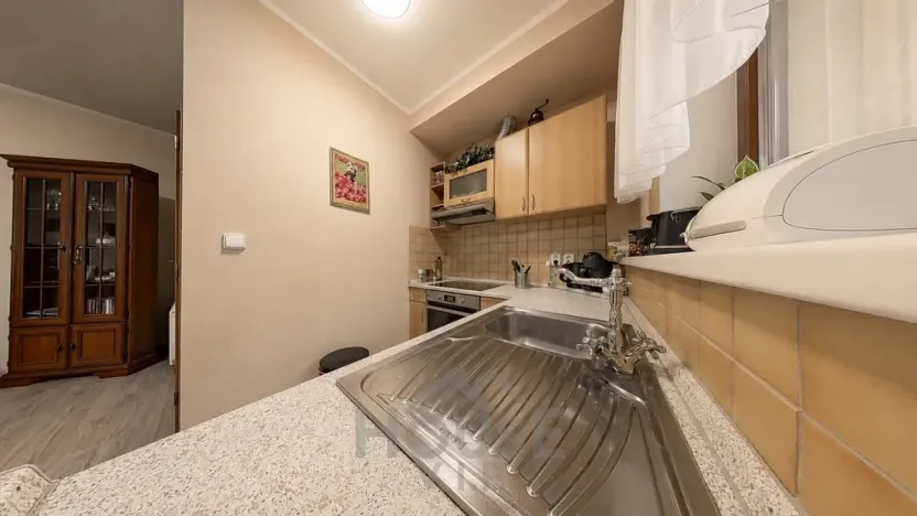 Prodej bytu 2+kk, Praha - Dolní Chabry, 52 m2