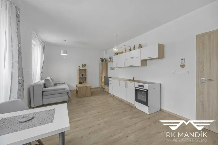 Prodej bytu 1+kk, Odolena Voda, Pod Sokolákem, 35 m2