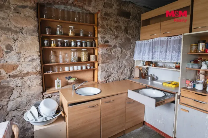 Prodej chalupy, Okounov, 200 m2