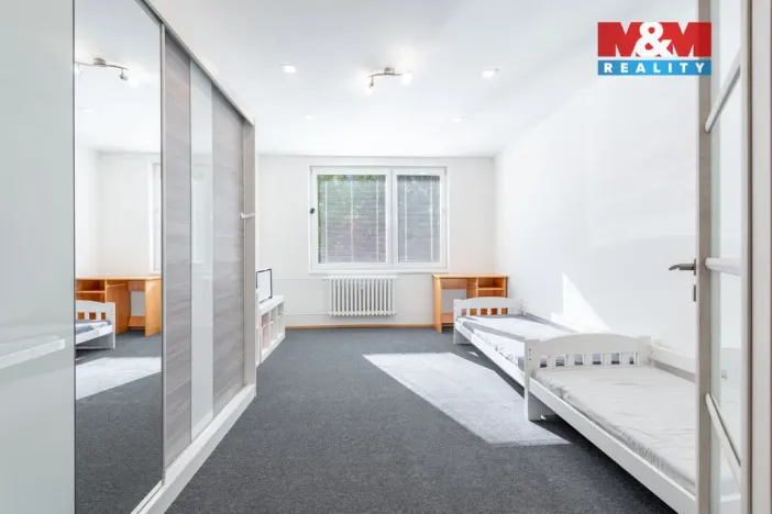 Prodej bytu 3+1, Třebíč - Borovina, Zahraničního odboje, 74 m2
