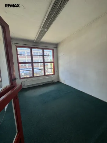 Pronájem obchodního prostoru, Zlín, třída Tomáše Bati, 14 m2