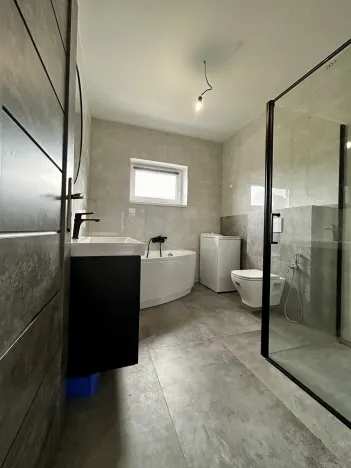 Pronájem rodinného domu, Kozomín, 140 m2