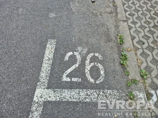 Pronájem garážového stání, Praha, Limuzská, 14 m2