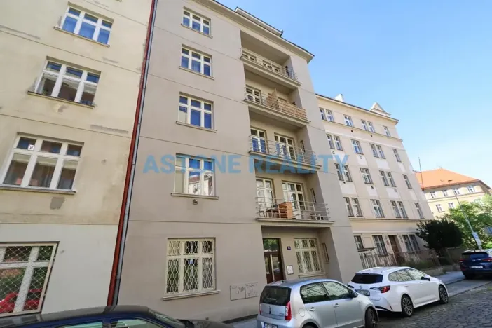 Pronájem bytu 2+kk, Praha - Vršovice, Bulharská, 58 m2
