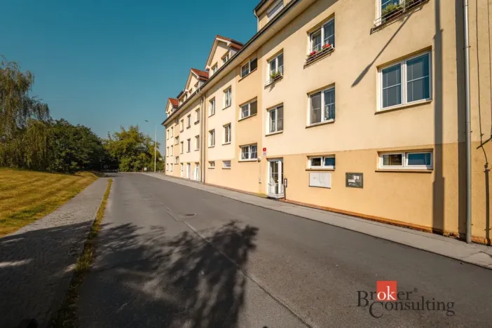 Pronájem bytu 1+1, Plzeň - Skvrňany, U Dráhy, 40 m2