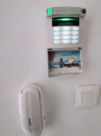 Pronájem komerční nemovitosti, Sušice - Sušice II, Hrádecká, 24 m2