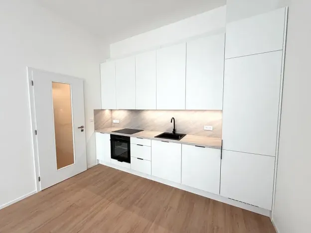 Prodej bytu 2+kk, Brno, třída Generála Píky, 84 m2