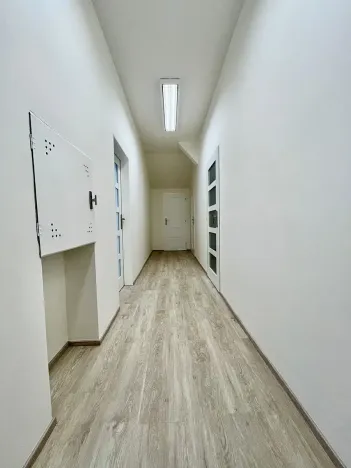 Pronájem kanceláře, Praha, 75 m2