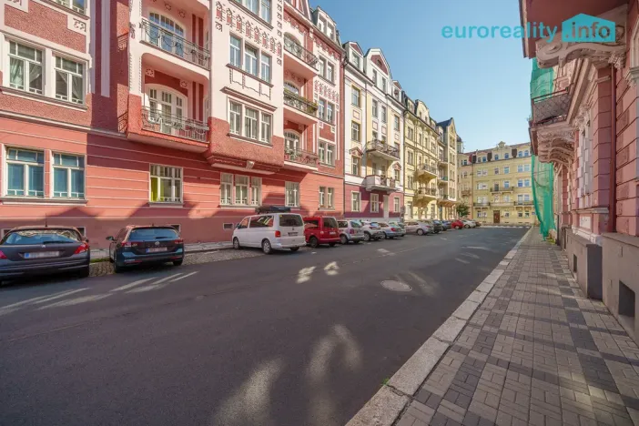 Prodej bytu 2+1, Karlovy Vary, Koptova, 80 m2