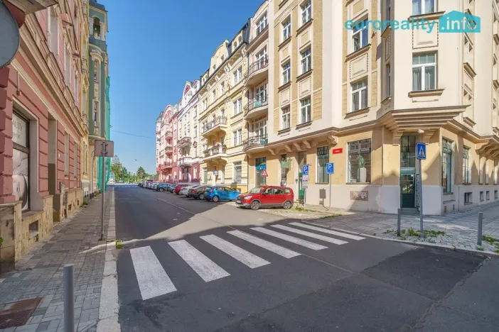 Prodej bytu 2+1, Karlovy Vary, Koptova, 80 m2