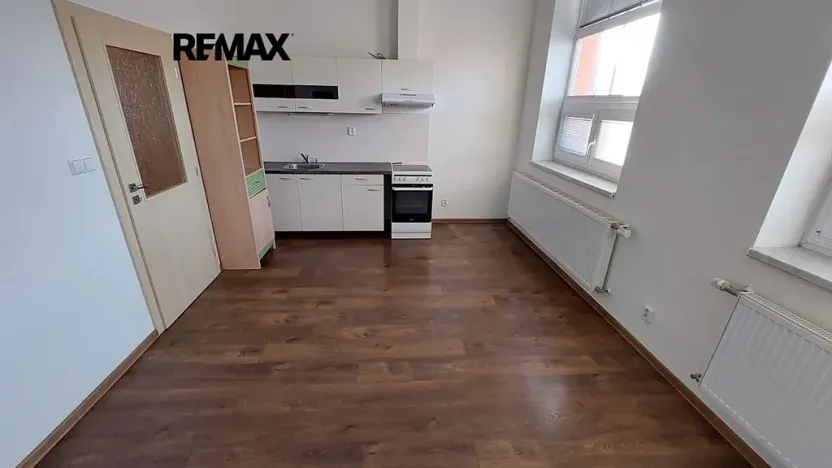 Pronájem bytu 2+kk, Rousínov, 40 m2