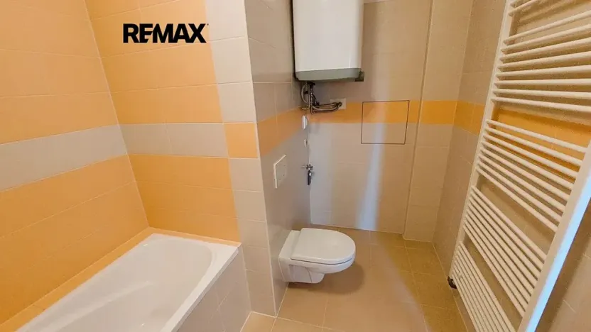 Pronájem bytu 2+kk, Rousínov, 40 m2