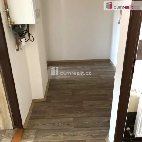 Pronájem bytu 2+1, Děčín - Děčín II-Nové Město, Kamenická, 56 m2