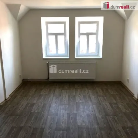 Pronájem bytu 2+1, Děčín - Děčín II-Nové Město, Kamenická, 56 m2