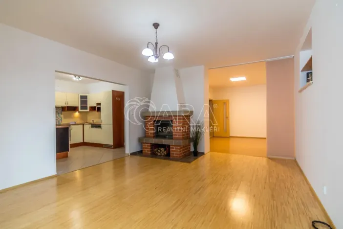 Prodej bytu 3+kk, Dolní Břežany, 135 m2