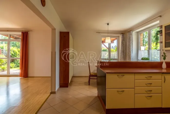Prodej bytu 3+kk, Dolní Břežany, 135 m2