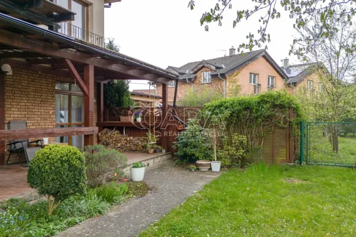 Prodej bytu 3+kk, Dolní Břežany, 135 m2