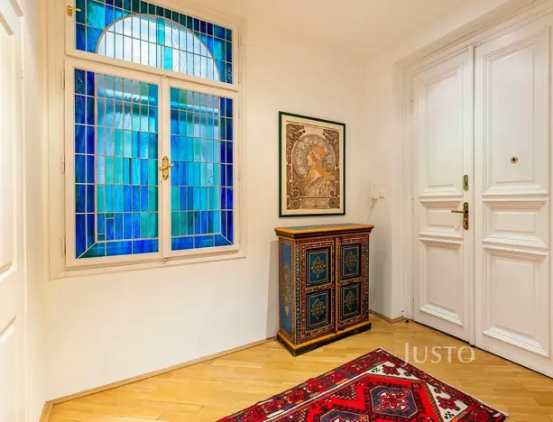 Pronájem bytu 3+1, Praha, Janáčkovo nábřeží, 83 m2