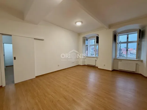 Pronájem bytu 2+kk, Kadaň, Mírové náměstí, 59 m2