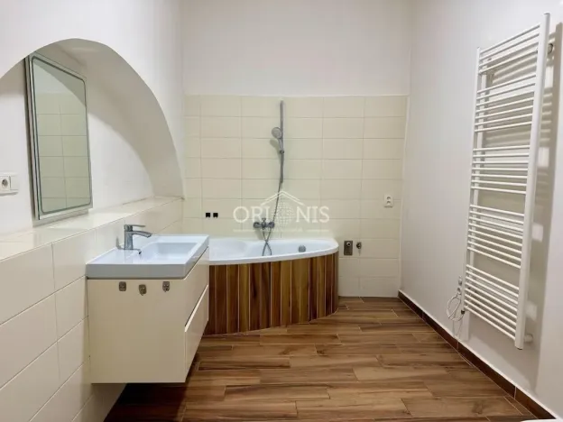 Pronájem bytu 2+kk, Kadaň, Mírové náměstí, 59 m2