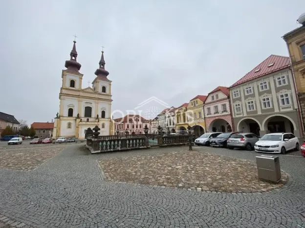 Pronájem bytu 2+kk, Kadaň, Mírové náměstí, 59 m2