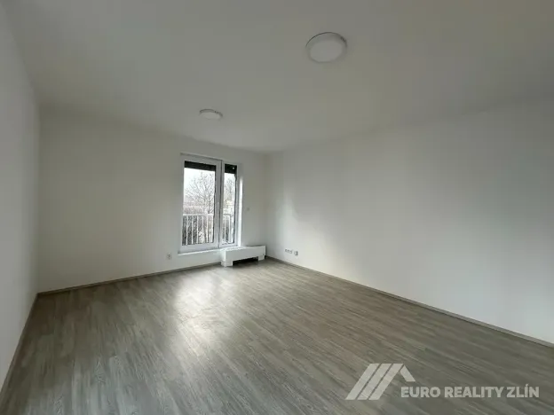 Pronájem bytu 1+kk, Otrokovice, Moravní, 26 m2
