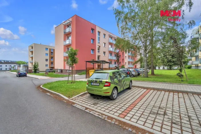 Prodej bytu 3+1, Dvůr Králové nad Labem, Karolíny Světlé, 74 m2