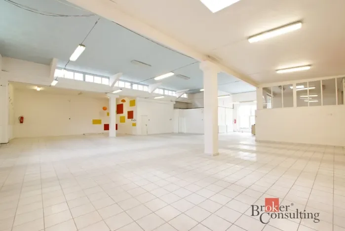 Pronájem obchodního prostoru, České Budějovice - České Budějovice 3, Otakarova, 400 m2