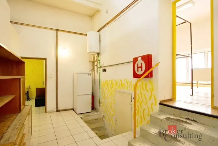 Pronájem obchodního prostoru, České Budějovice - České Budějovice 3, Otakarova, 400 m2