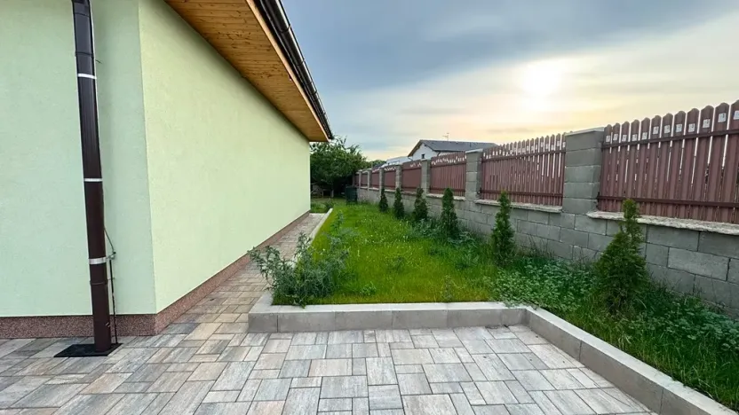 Pronájem rodinného domu, Horoměřice, Švejkova, 180 m2